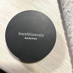 Bare minerals barroom 16 hr  skin-perfecting foundation  light 22 cool